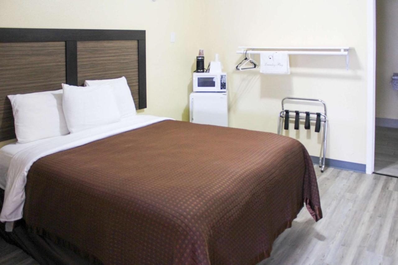 Rodeway Inn Medford South I-5 Dış mekan fotoğraf